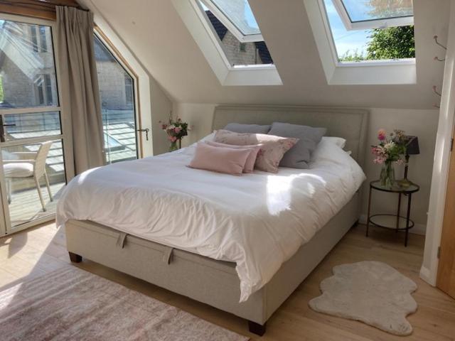 The Owl'S Nest At Dunkirk Bank Hotel Nailsworth Exterior foto