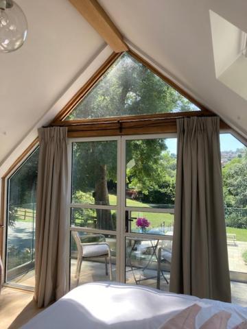 The Owl'S Nest At Dunkirk Bank Hotel Nailsworth Exterior foto